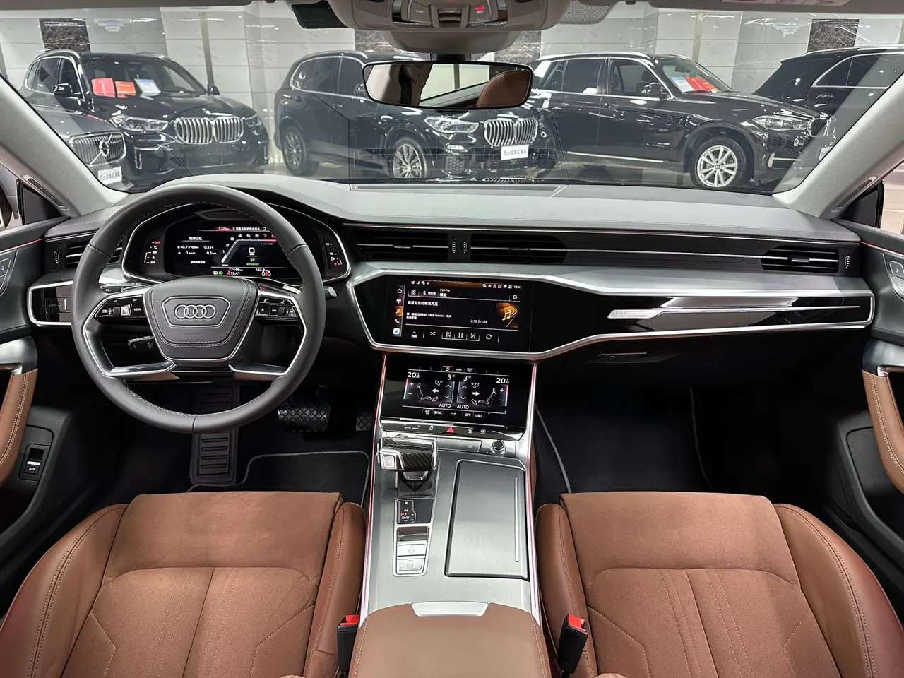 Audi 2024 A7L 2.0TFSI 45TFSI Luxury Automatic 3
