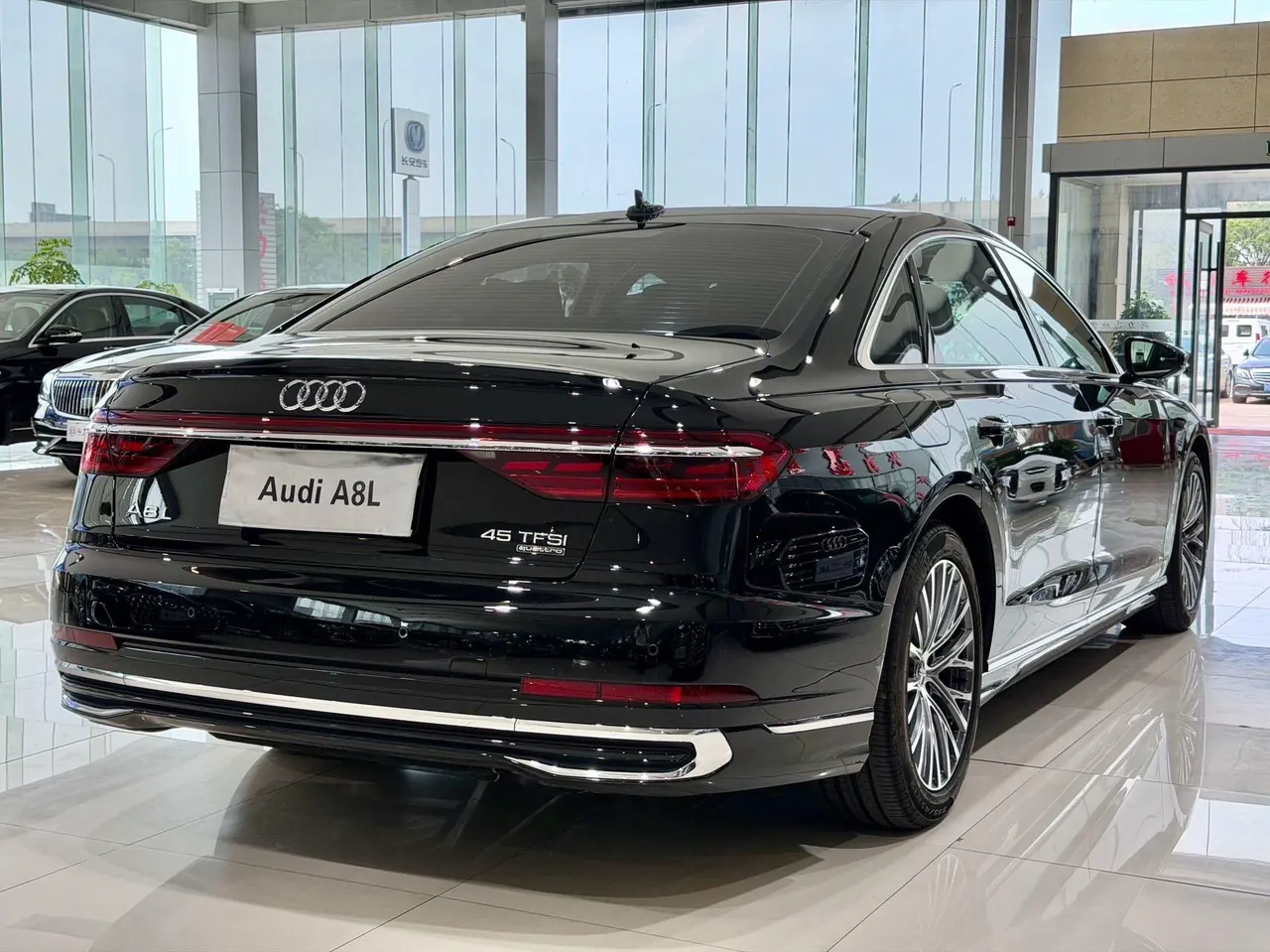 Audi A8L (Imported) 2025 A8L 2.0TFSI 45TFSI Quattro Luxury Automatic Gear 3