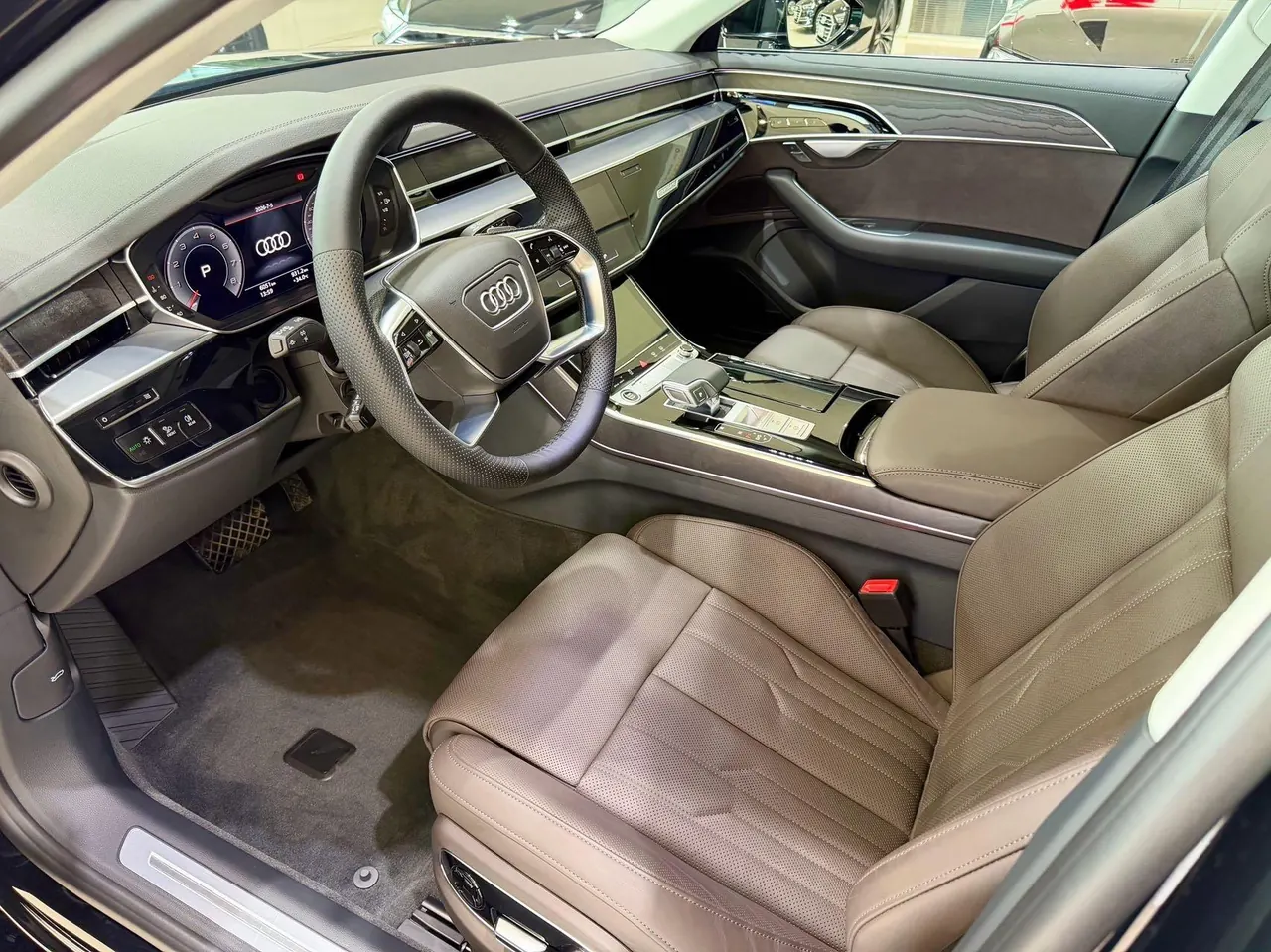 Audi A8L (Imported) 2025 A8L 2.0TFSI 45TFSI Quattro Luxury Automatic Gear 6