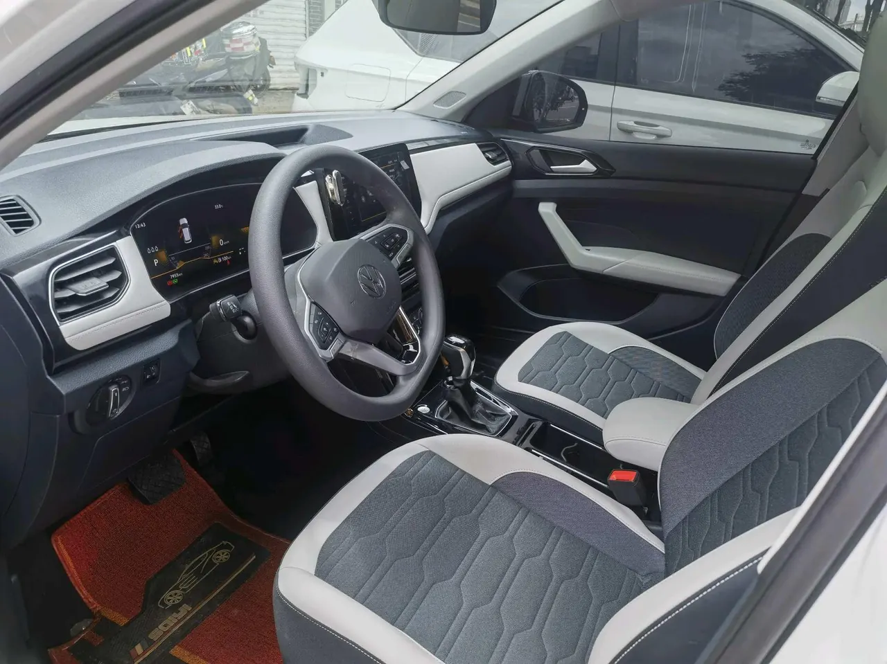 Volkswagen 2024 Tuyue 1.5TSI 300TSI Two-Drive Crescent Edition Automatic Gear 3