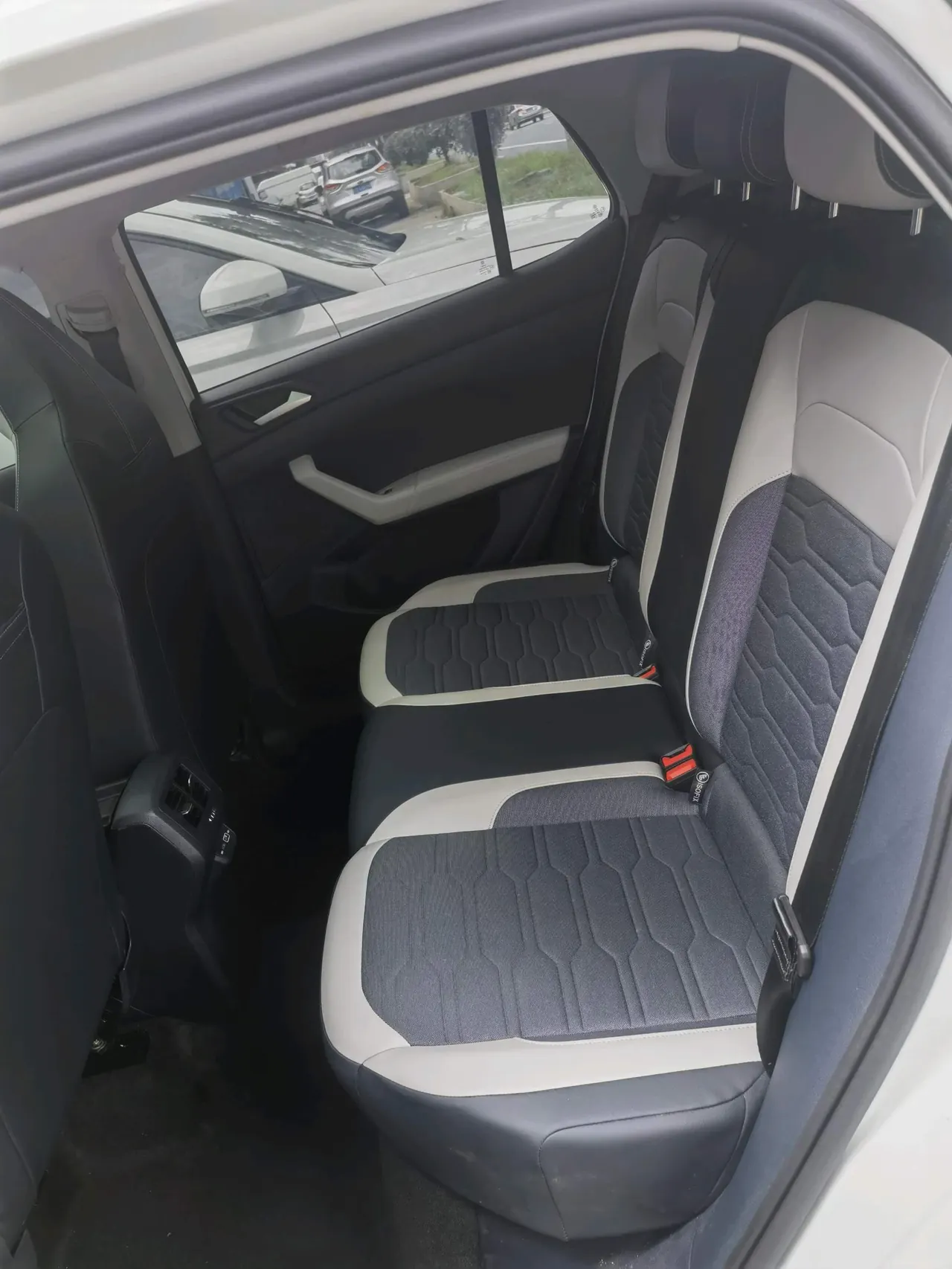 Volkswagen 2024 Tuyue 1.5TSI 300TSI Two-Drive Crescent Edition Automatic Gear 5
