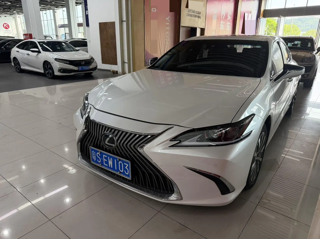 Lexus ES (Imported) 2021 ES200 2.0 Stepless Premium Edition Automatic Gear 10