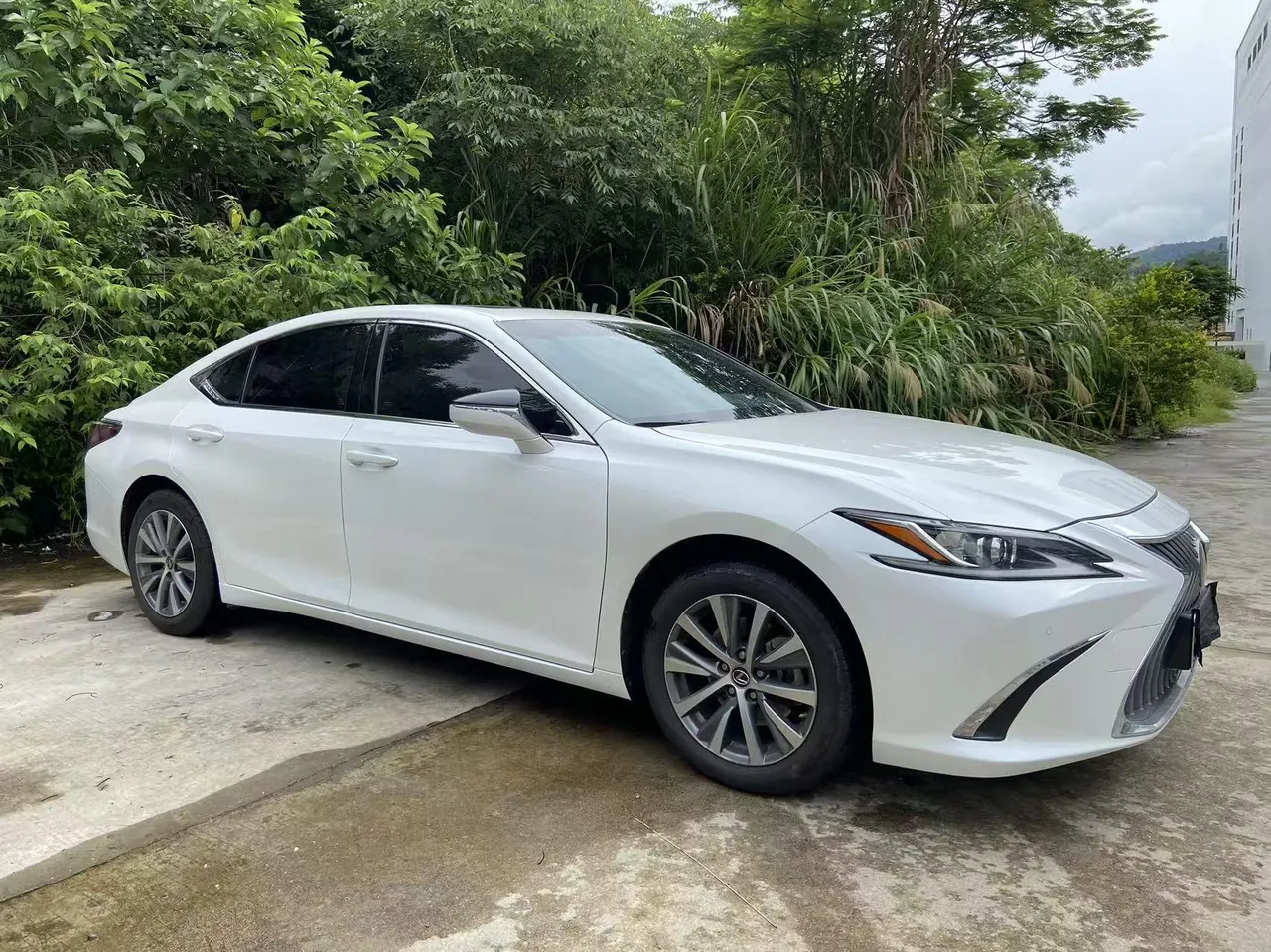 Lexus ES (Imported) 2021 ES200 2.0 Stepless Premium Edition Automatic Gear 2