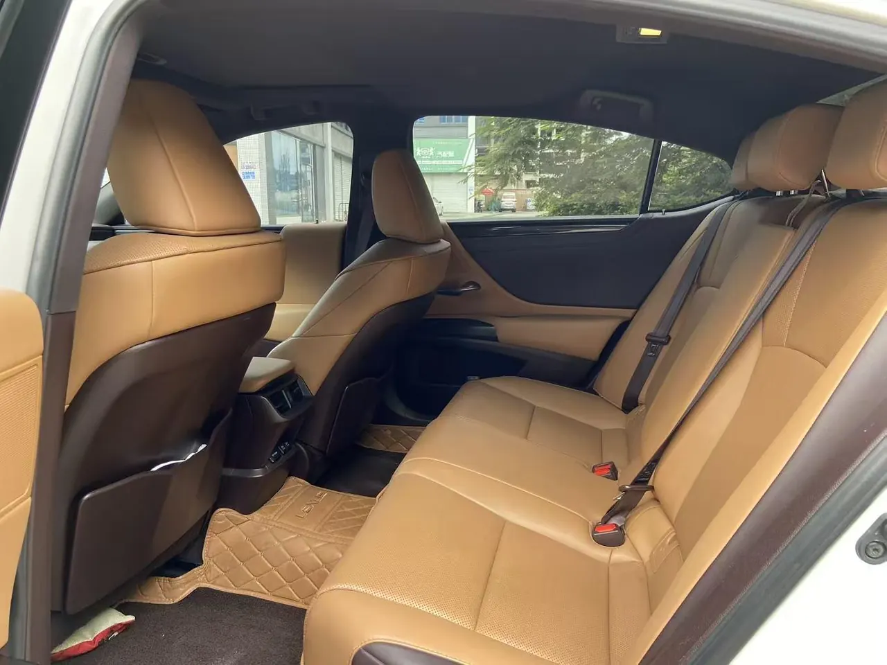 Lexus ES (Imported) 2021 ES200 2.0 Stepless Premium Edition Automatic Gear 6