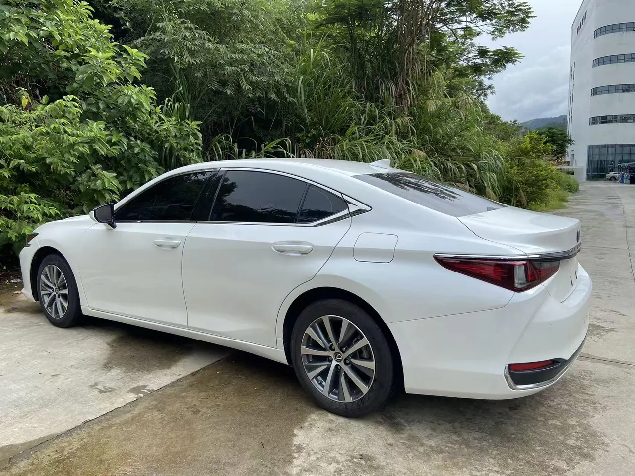 Lexus ES (Imported) 2021 ES200 2.0 Stepless Premium Edition Automatic Gear 7