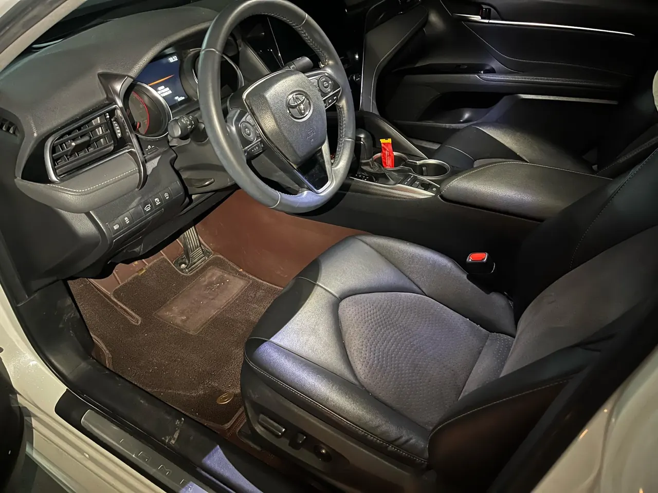 Toyota 2021 Camry 2.0S Stepless Front Edition Automatic Gear 2
