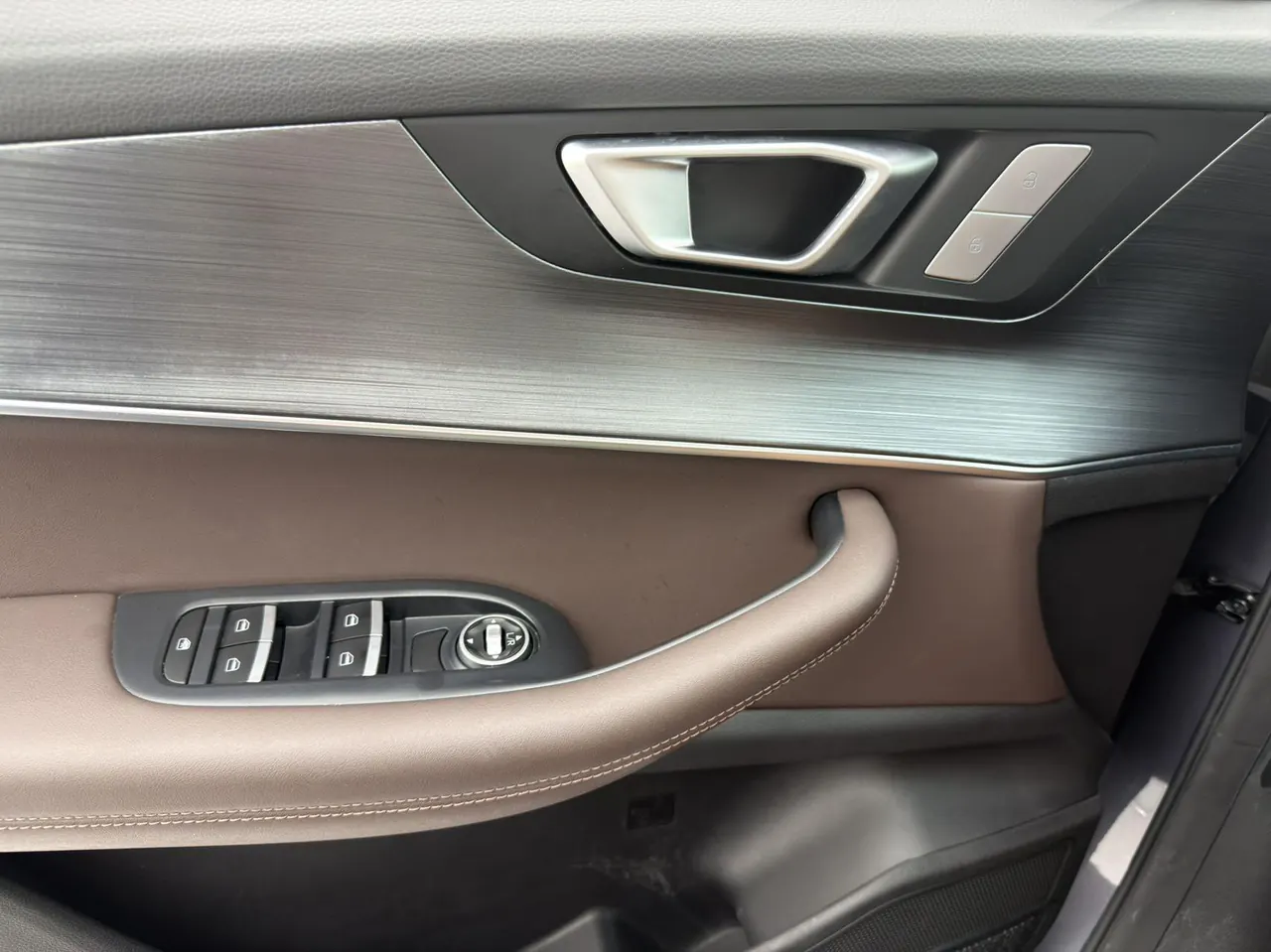 Chery 2024 Ruihu 7 1.5T Stepless Deluxe Edition Automatic Gear 5