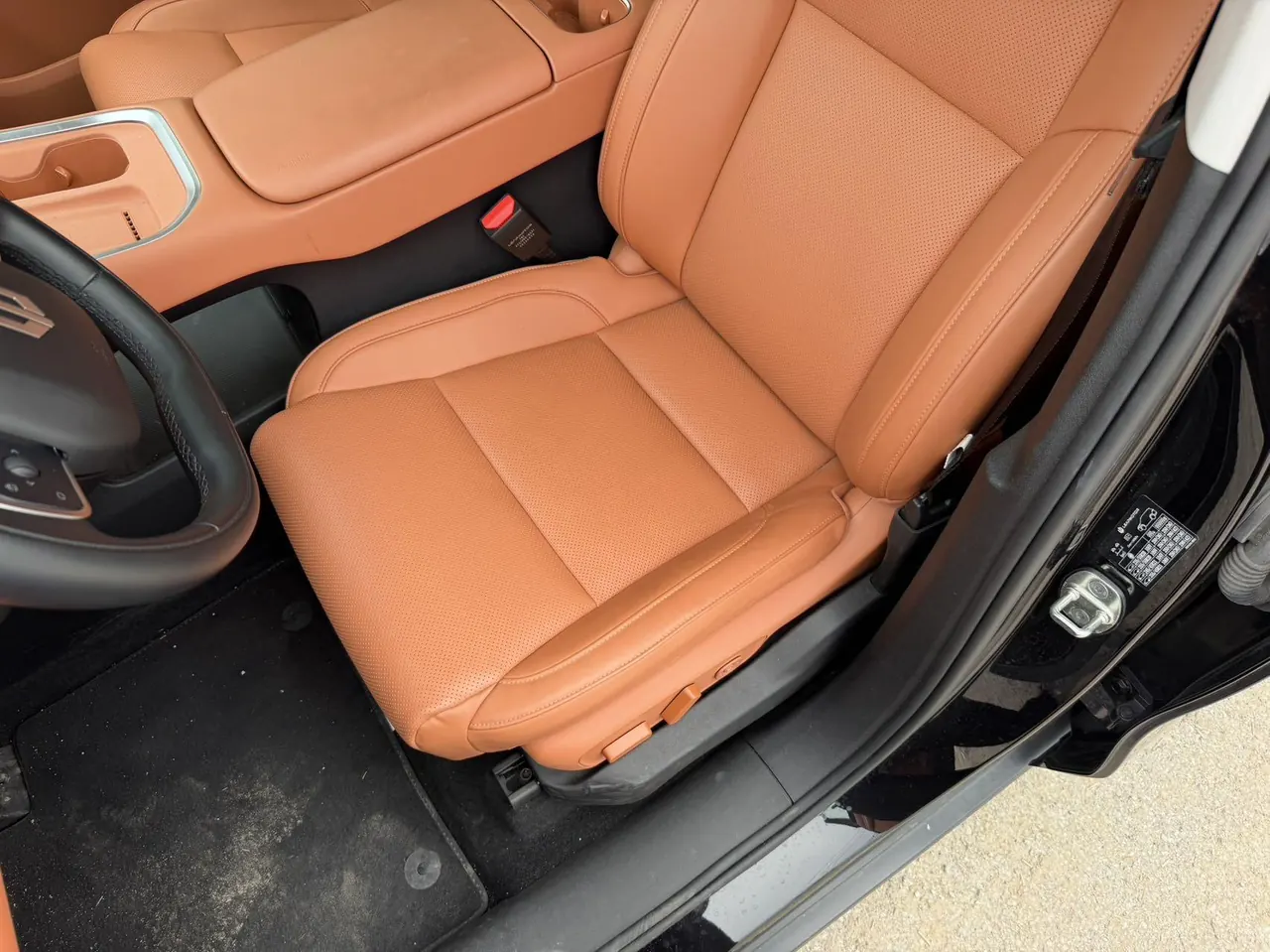Leapmotor 2026 C 16 280 Laser Radar Zhizun Edition 6-seat Automatic Gear 9