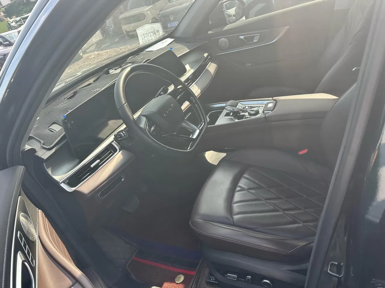 Chery 2024 Ruihu 8 PRO 1.6T 290T Champion Edition Two-Drive Peak Edition 7-seat Automatic Gear 2