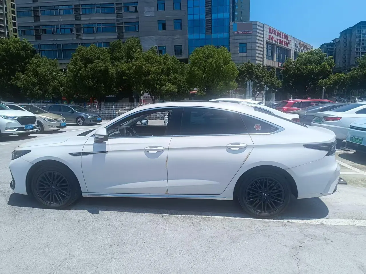 Chery 2024 Erez 8 1.6T Excellent Automatic Gear 3