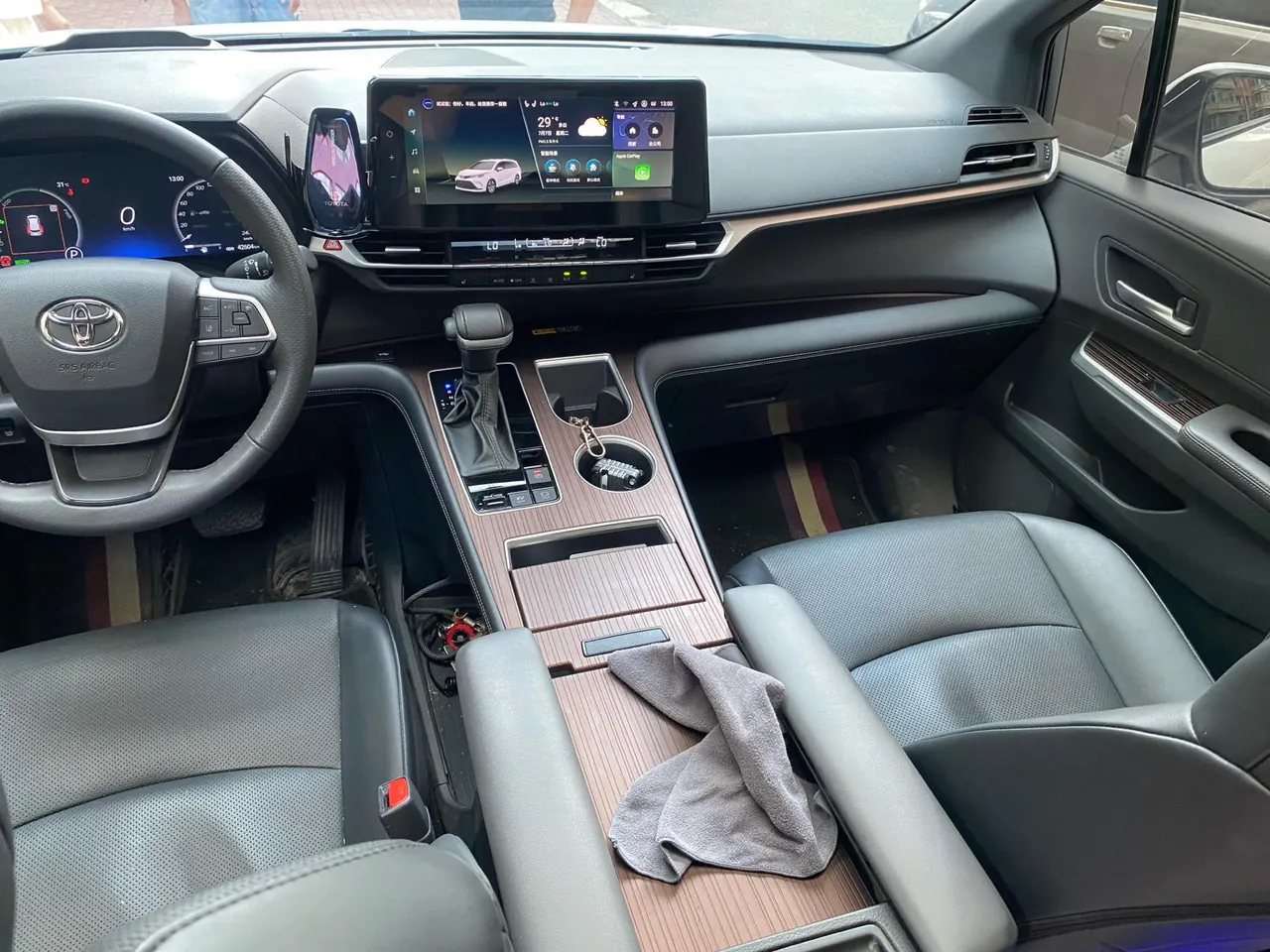 Toyota 2024 Grevia HYBRID 2.5 Stepless Premium PLUS Edition Automatic Gear 5