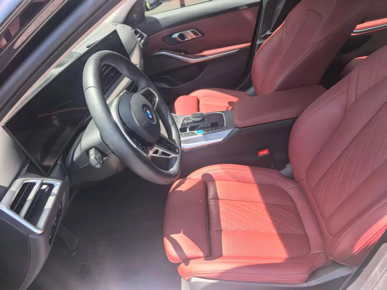 BMW 2024 i3 eDrive 40 L obsidian night sports suit automatic gear 3