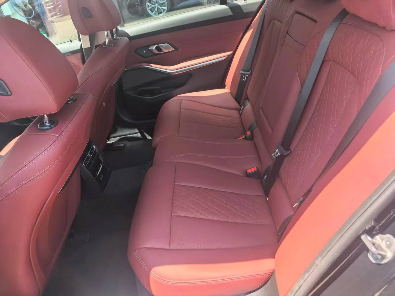 BMW 2024 i3 eDrive 40 L obsidian night sports suit automatic gear 4