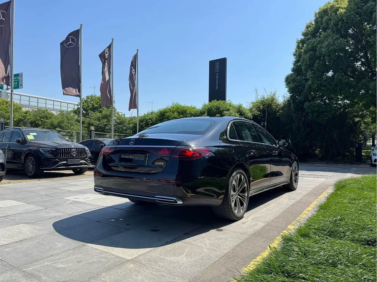 Mercedes Benz Class E New Energy 2024 E 350 e L 2.0T Automatic Gear 12