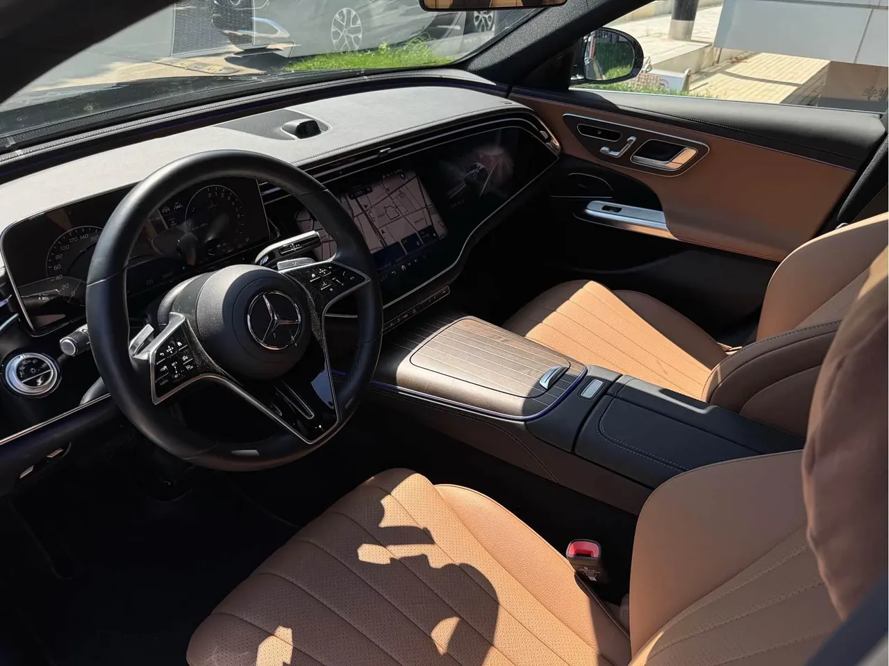 Mercedes Benz Class E New Energy 2024 E 350 e L 2.0T Automatic Gear 4