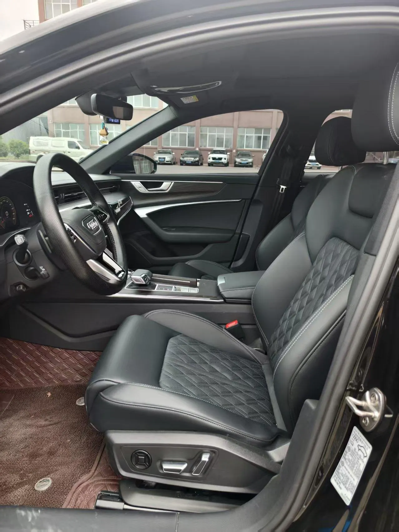 Audi 2025 A6L 2.0TFSI 45TFSI Quattro Selected Dynamic Automatic 2