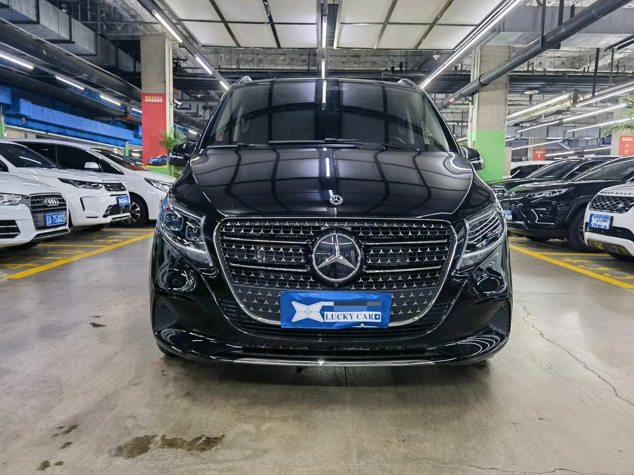 Mercedes Benz V 2024V 300 48V 2.0T Premium Edition Automatic Gear 2