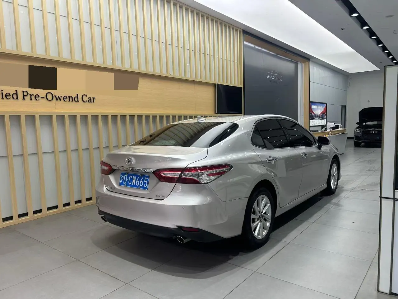 Toyota 2021 Camry 2.0G Stepless Deluxe Edition Automatic Gear 9