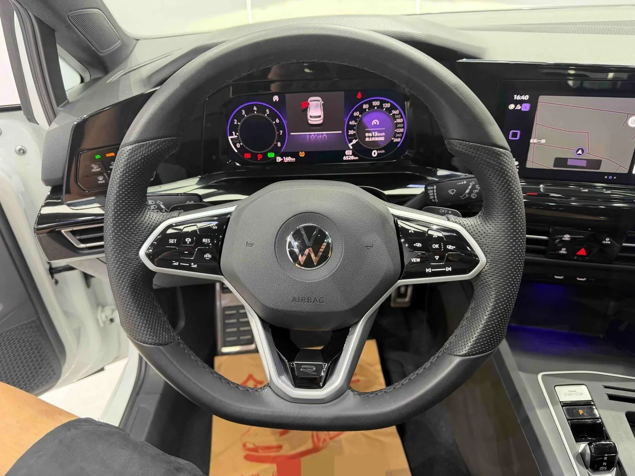 Volkswagen 2021 Golf 8 R-Line 1.4TSI 280TSI Automatic 10