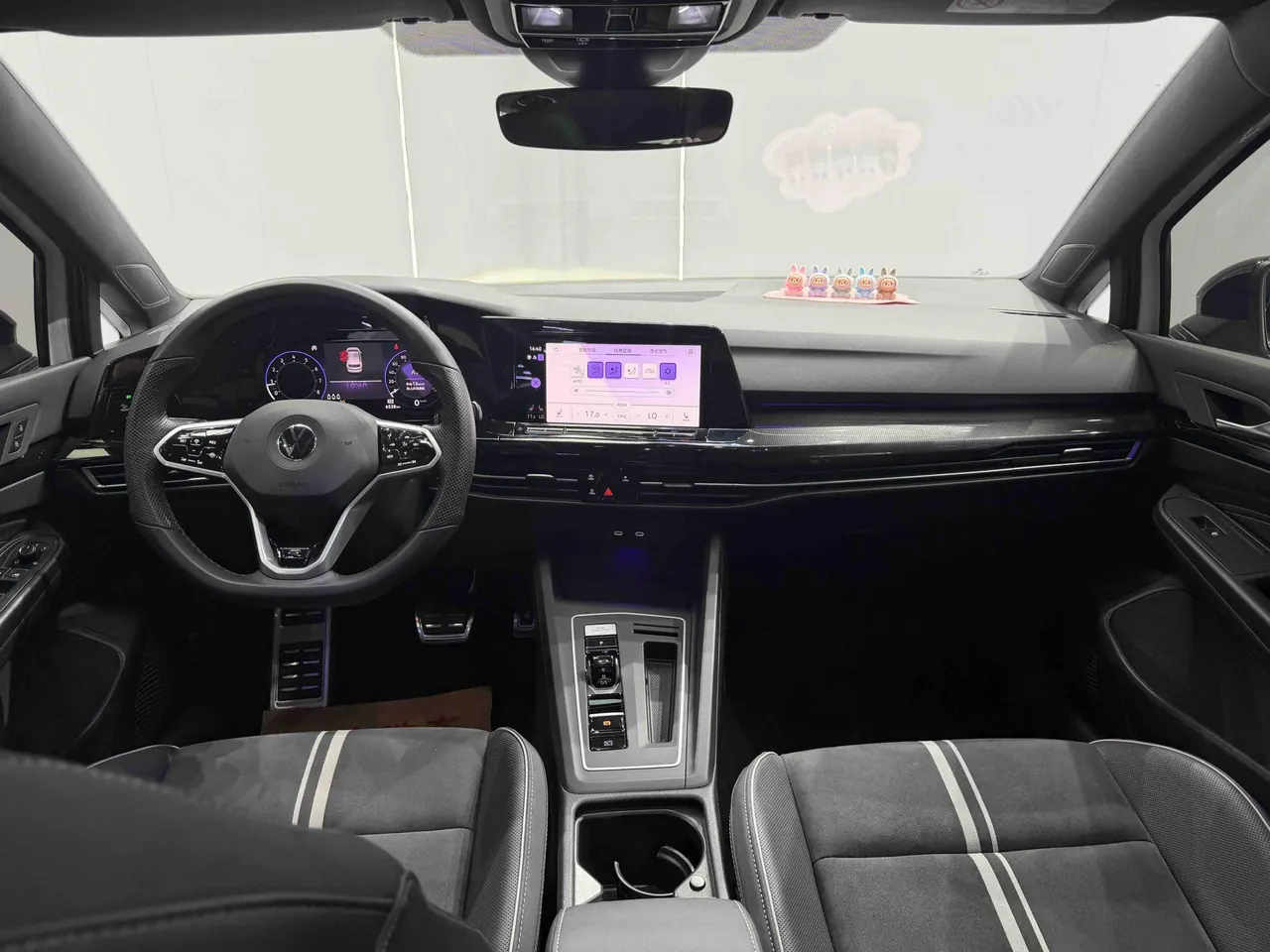Volkswagen 2021 Golf 8 R-Line 1.4TSI 280TSI Automatic 12