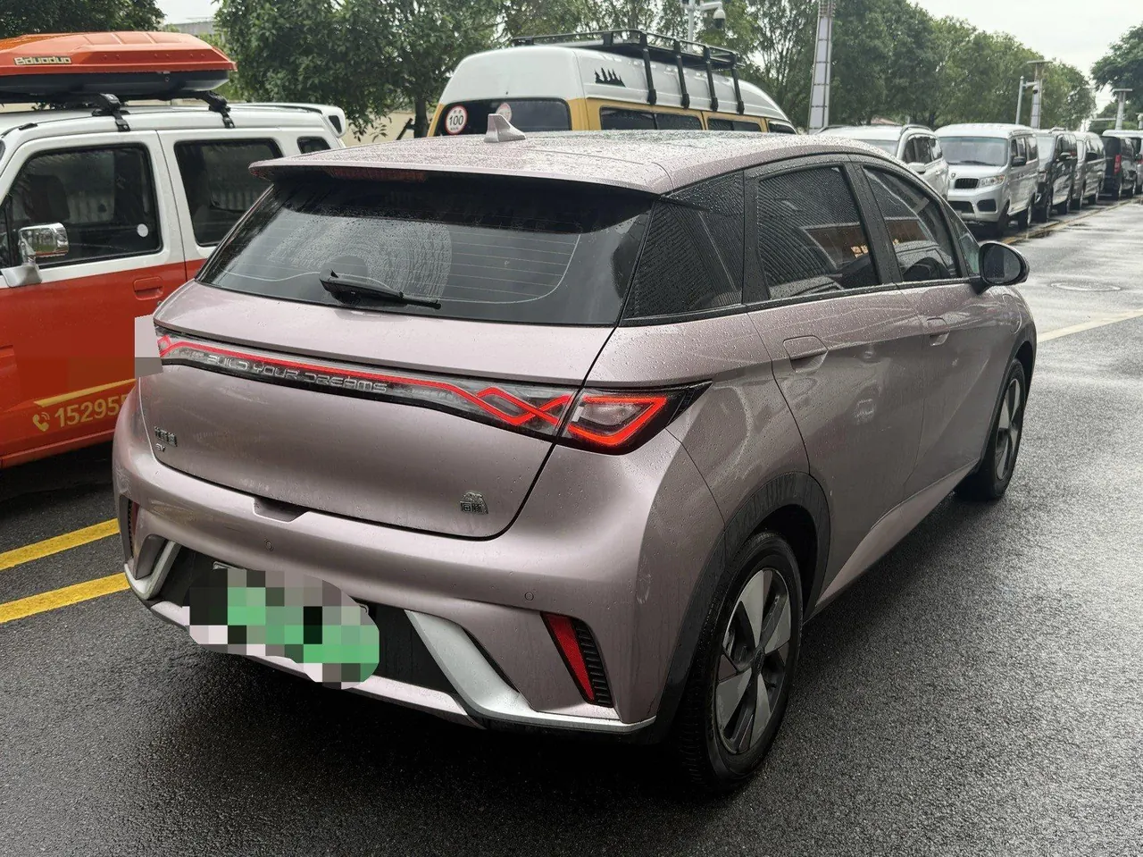 BYD 2023 Dolphin 420km Fashion Edition Automatic 2