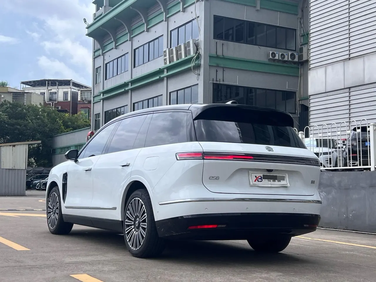NIO 2026 ES8 6-seat executive deluxe automatic gear 6