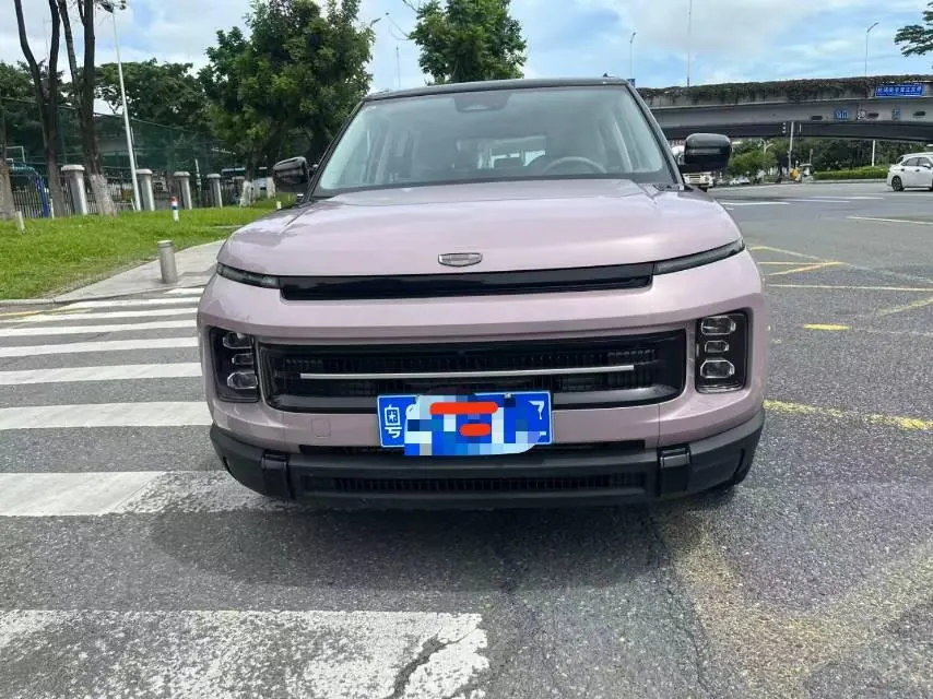 Geely 2026 model Icon 1.5TD Chocolate Elegant Edition, automatic transmission 2