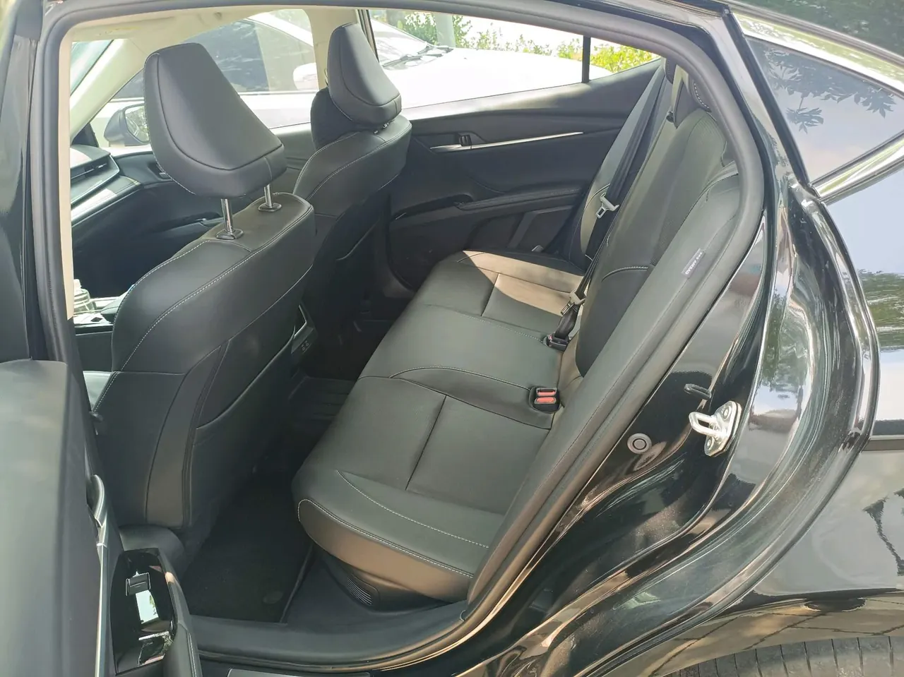 Toyota 2024 Camry Dual Engine 2.5HG Stepless Premium Edition Automatic Gear 7