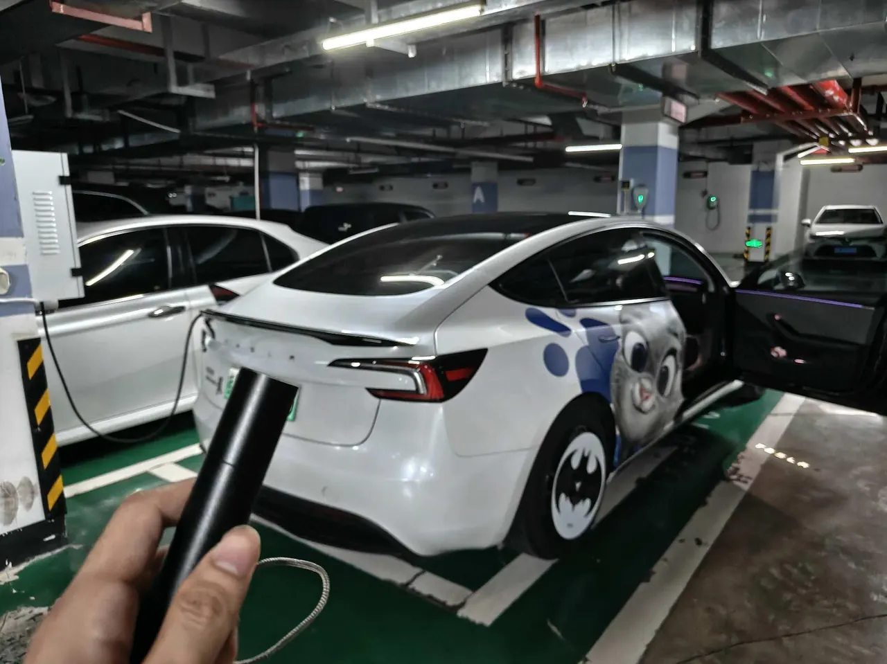 Tesla 2025 Model 3 rear-wheel drive version of automatic transmission 5