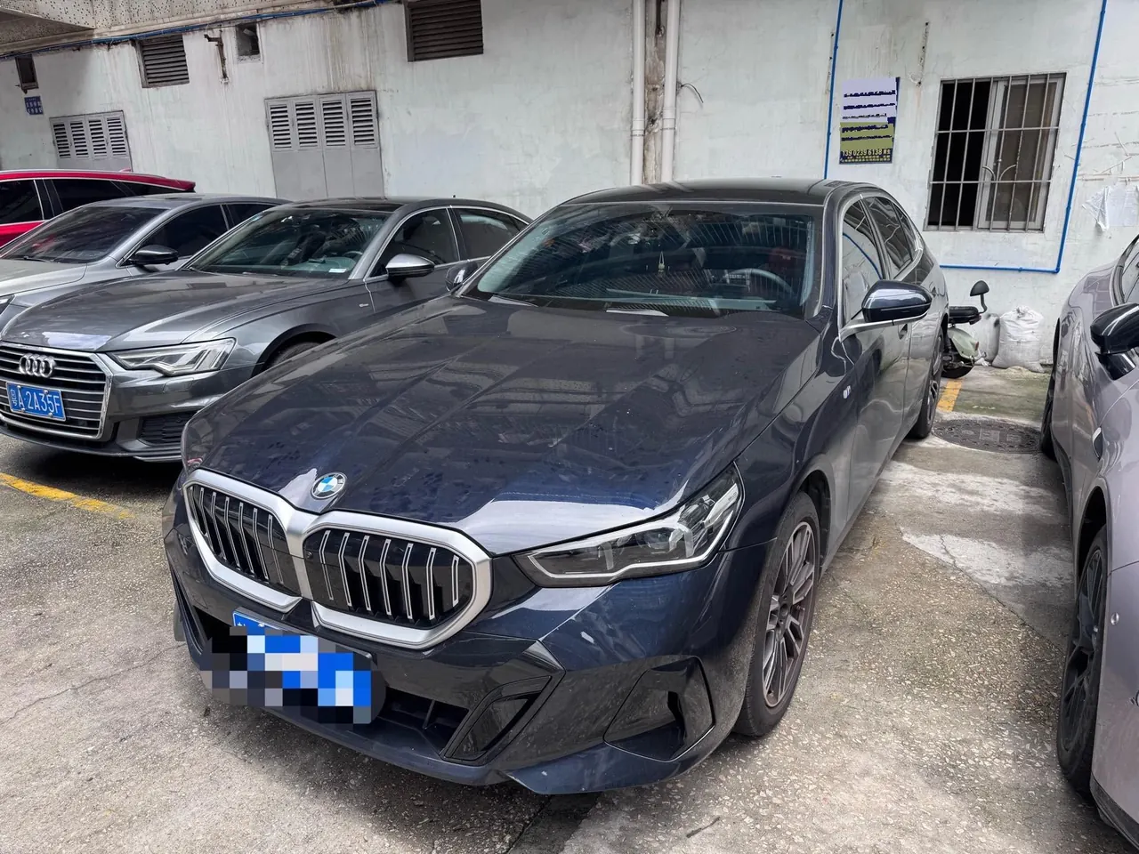 Open image lightbox: BMW 5 Series 2025 530Li 48V 2.0T Leading M Sports Suit Automatic Gear