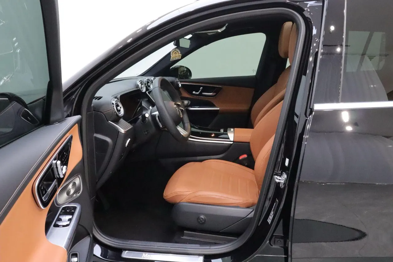 Mercedes Benz 2023 GLC 300 L 4MATIC 48V 2.0T dynamic 7-seat automatic gear 4