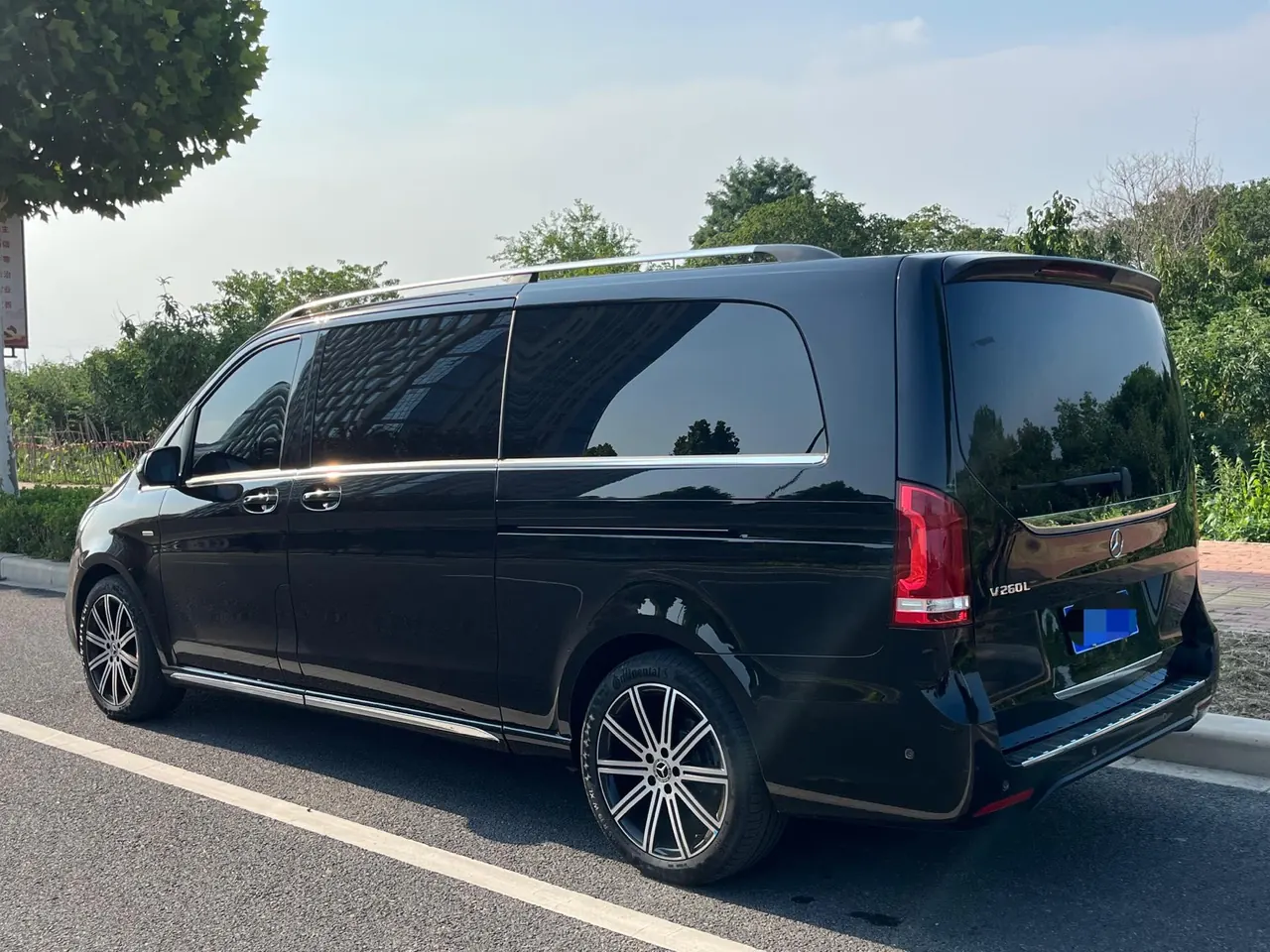 Mercedes Benz V 2022V 260 L 2.0T Deluxe Edition Automatic Gear 5