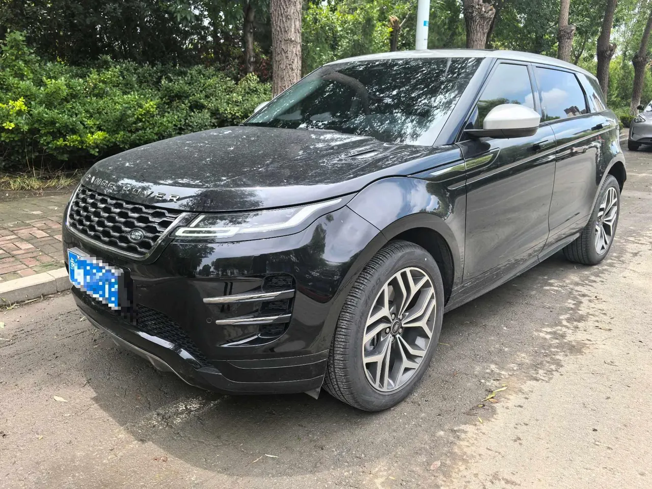 Open image lightbox: Land Rover 2021 Range Rover Aurora L 48V 2.0T 249PS R-Dynamic First edition First Edition Automatic Gear