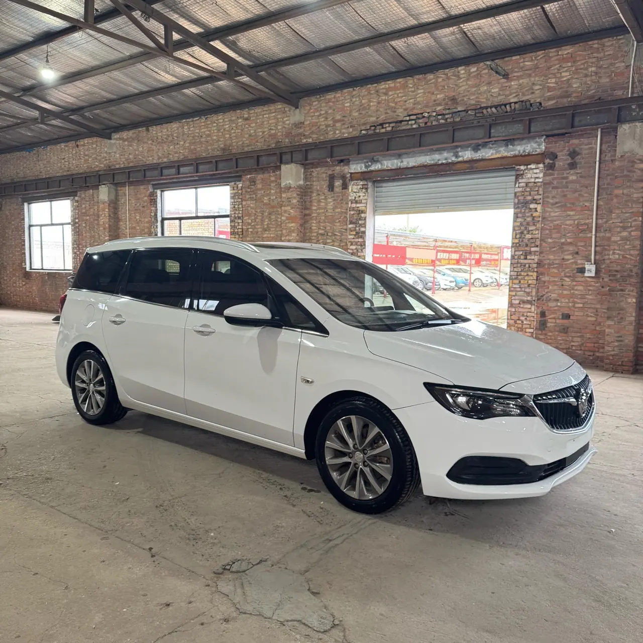 Buick 2021 GL6 48V 1.3T 323T interconnected luxury automatic gear 3