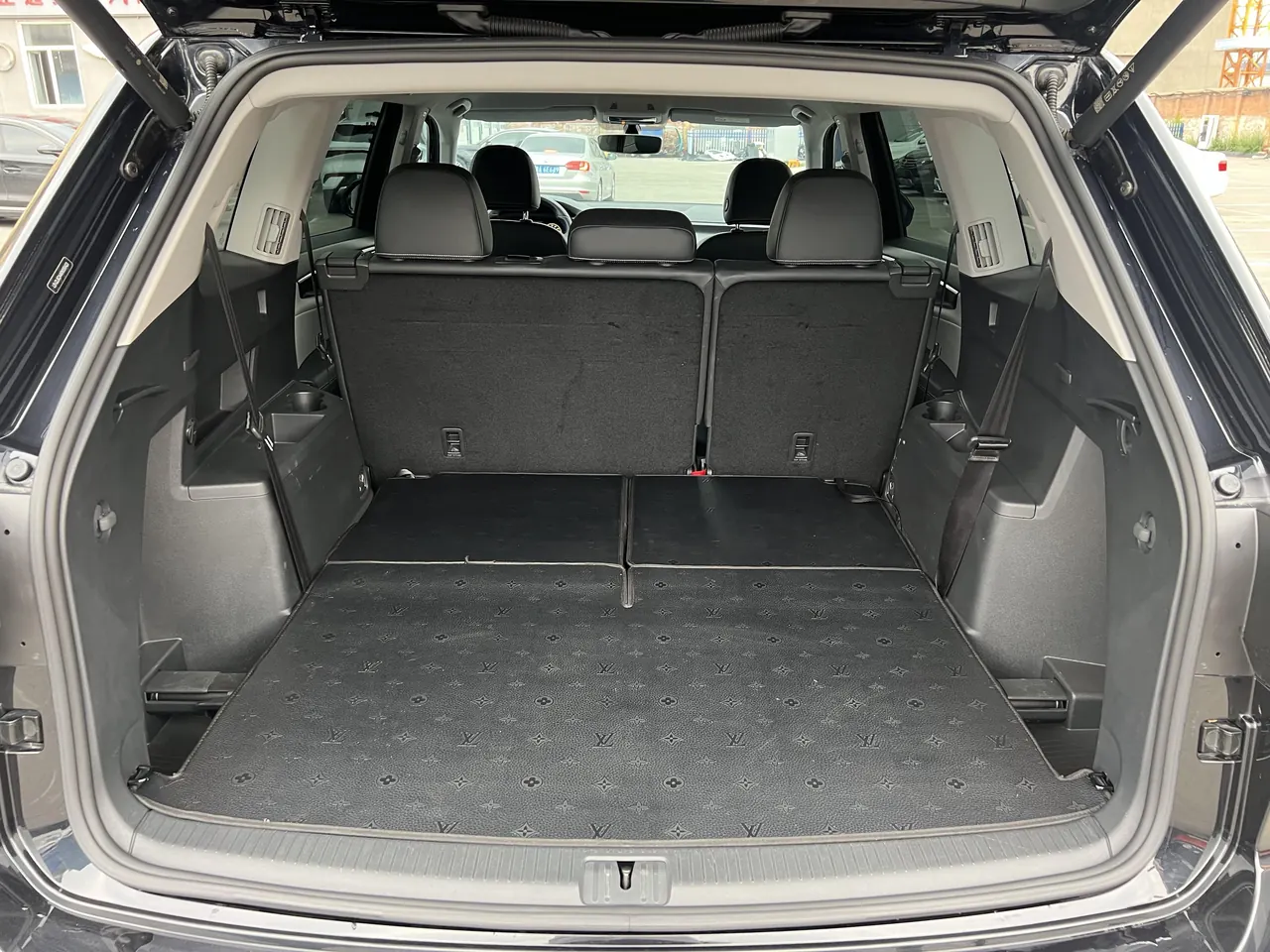 Volkswagen 2021 Tuang 2.0TSI 380TSI Four-wheel Drive Deluxe Edition Automatic Gear 12