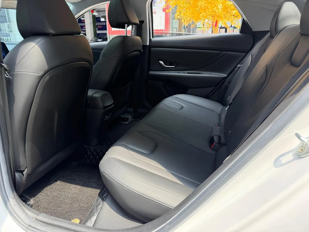Hyundai 2021 Elantra -3-compartment 1.5 stepless LUX premium automatic gear 9