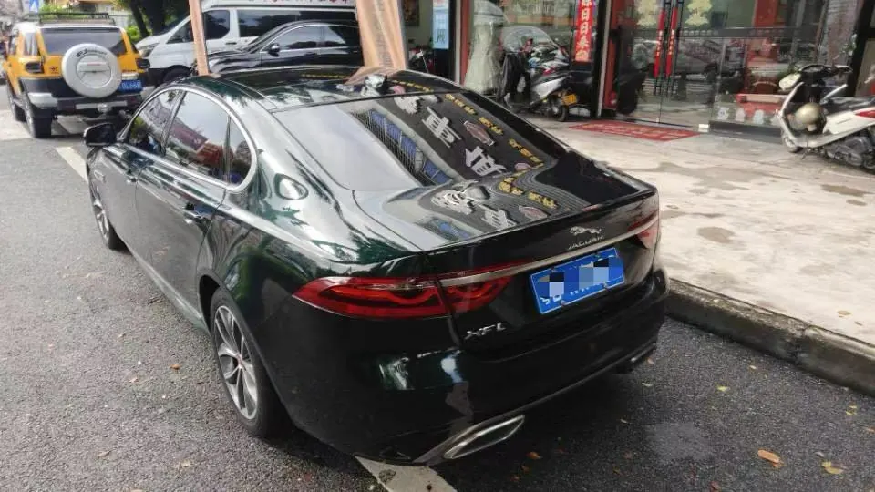 Jaguar 2022 XFL 2.0T P 12500.00g Drive Elite Sports Edition Automatic Gear 3
