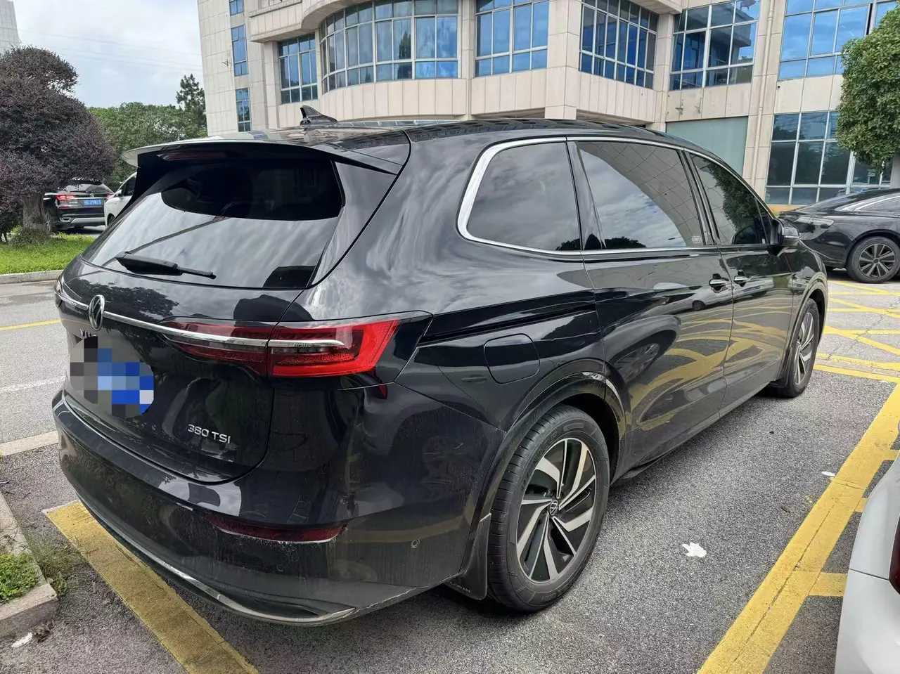Volkswagen 2024 Wei (Viloran) 2.0TSI 380TSI Zunchi Edition Automatic Gear 3