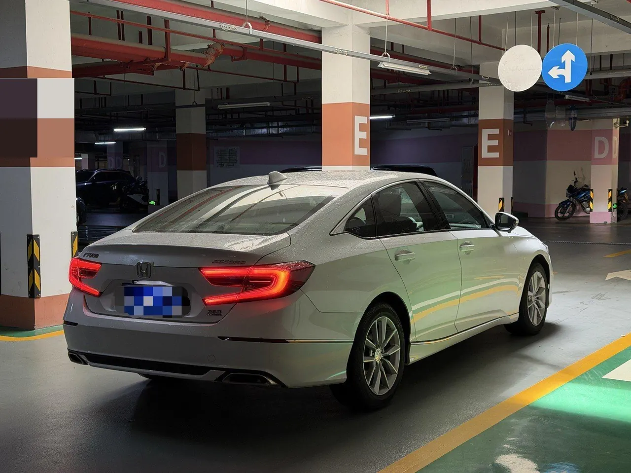 Honda 2022 10th Generation Accord 1.5T Stepless 260TURBO Deluxe Automatic Gear 3