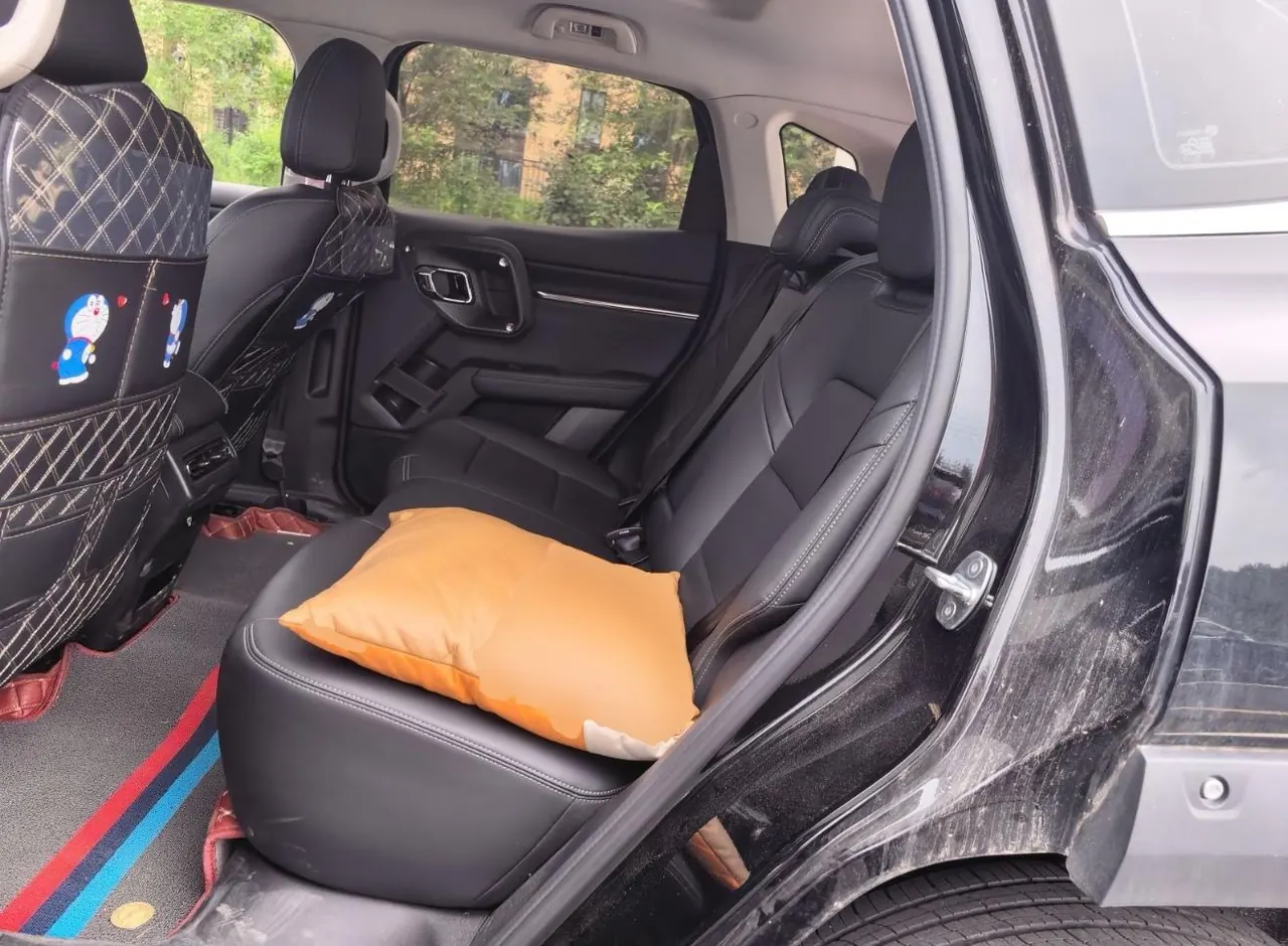 Haval 2023 big dog 2.0T two-wheel drive Chaoye version Plus automatic gear 4