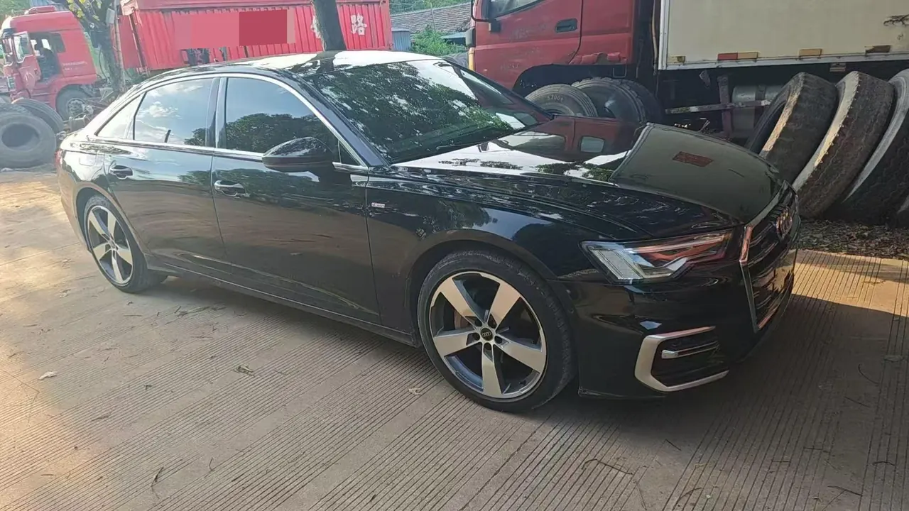 Audi 2023 A6L 2.0TFSI 45TFSI Quattro Selected Dynamic Automatic 2