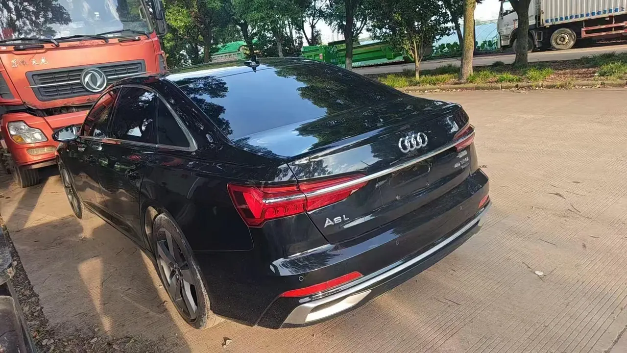 Audi 2023 A6L 2.0TFSI 45TFSI Quattro Selected Dynamic Automatic 4