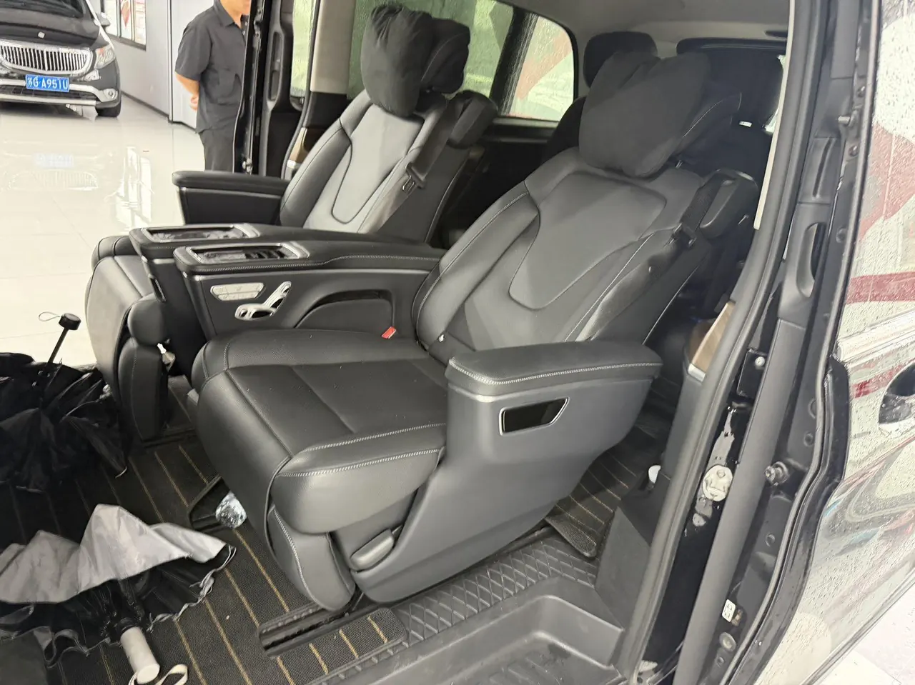 Mercedes Benz V 2021V 260 L 2.0T Deluxe Edition Automatic Gear 2