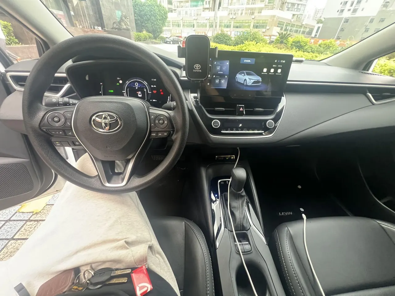 Toyota 2023 Lei Ling Shuangqing 1.8 Stepless Intelligent Electric Hybrid Leading Edition Automatic Gear 6