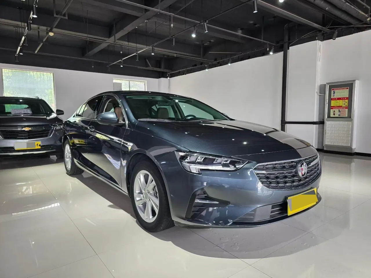 Buick 2022 Regal 1.5T 552T Smart Automatic Gear 2