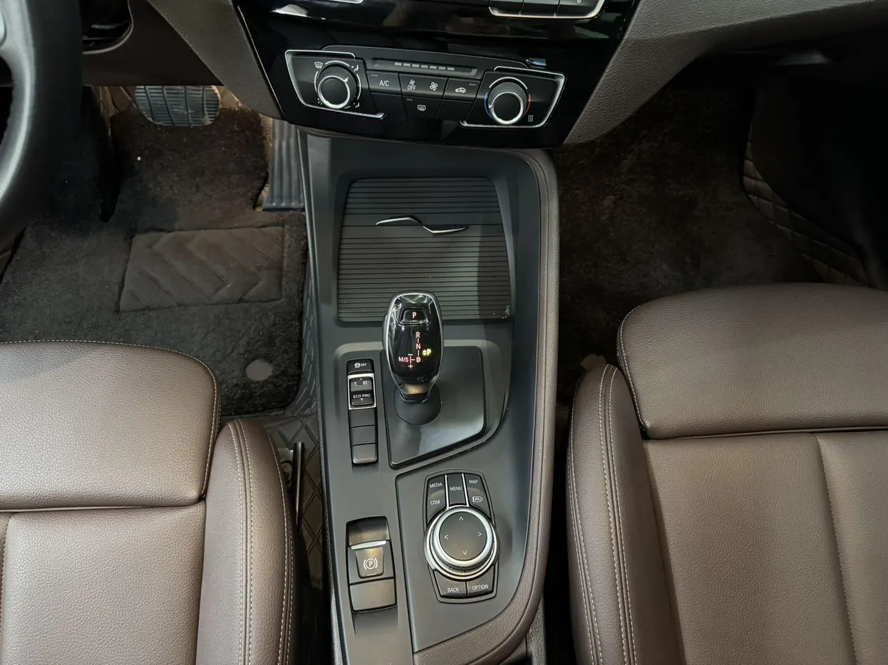 BMW 2022 X1 sDrive20Li 1.5T fashion automatic gear 9