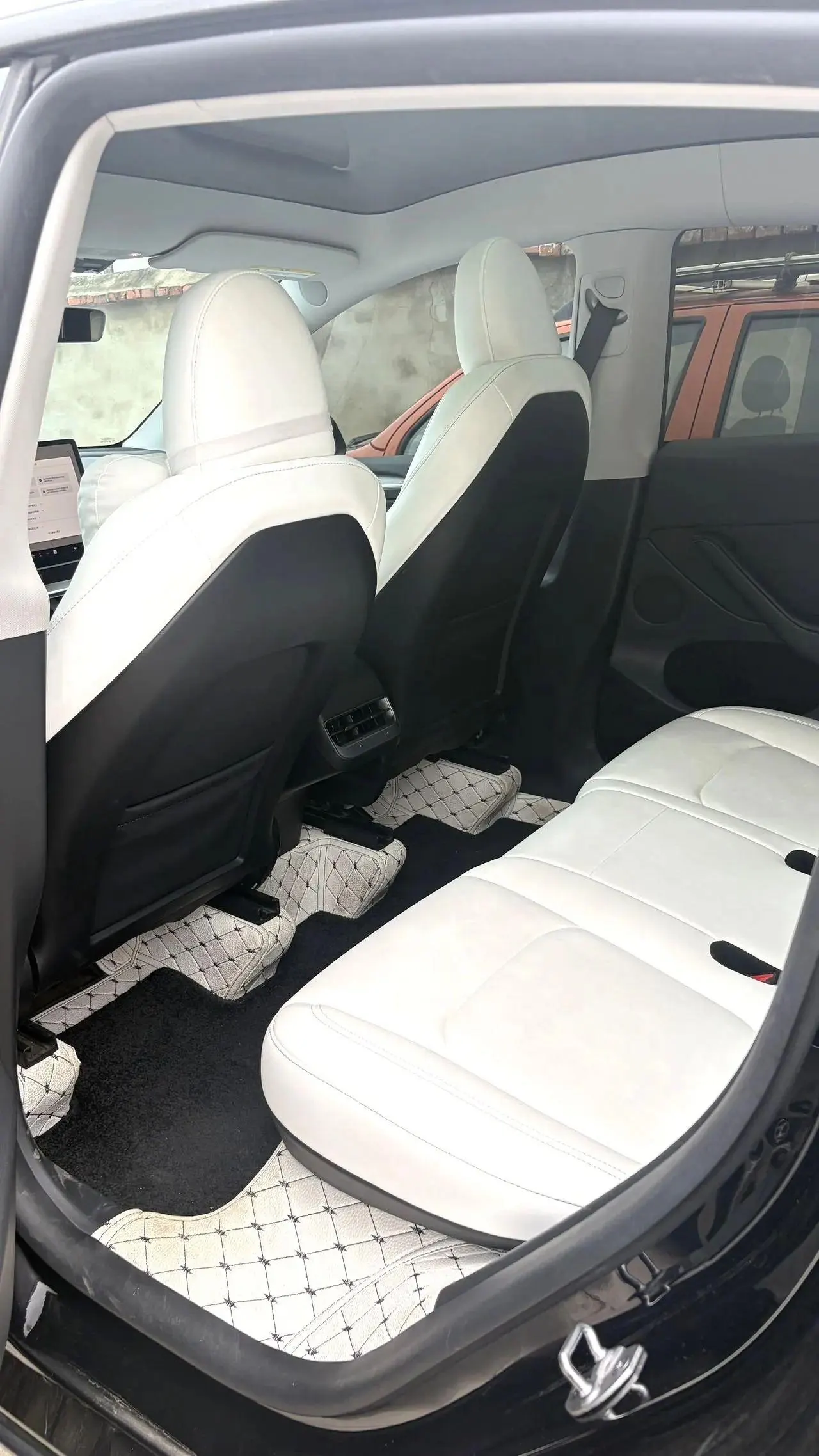Tesla 2023 Model Y long endurance all-wheel drive version automatic transmission 3