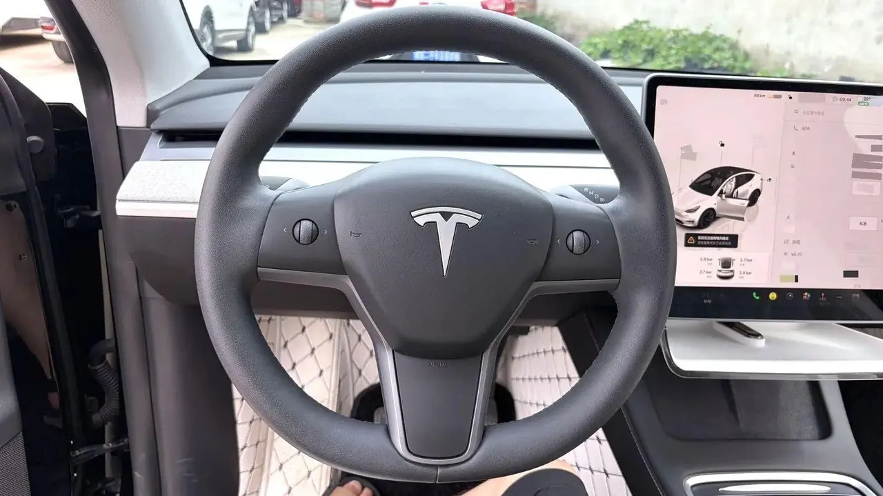 Tesla 2023 Model Y long endurance all-wheel drive version automatic transmission 6