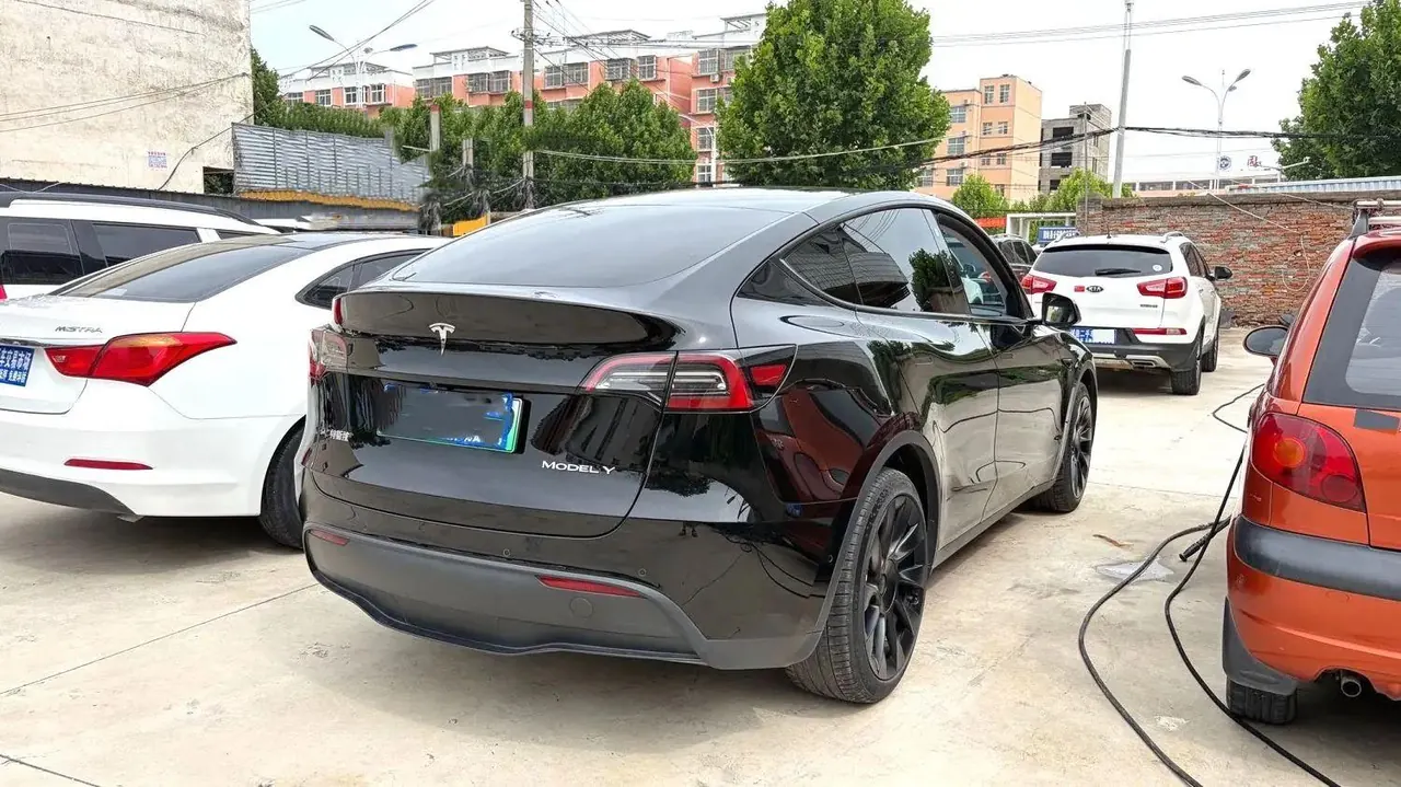Tesla 2023 Model Y long endurance all-wheel drive version automatic transmission 7
