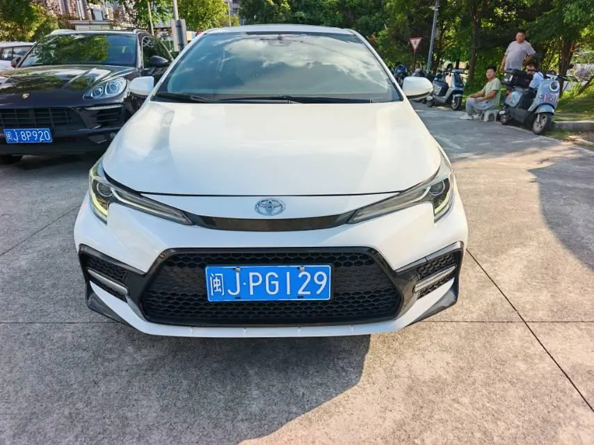 Toyota 2022 Lei Ling 1.2T Stepless 185T Sports Edition Automatic Gear 2